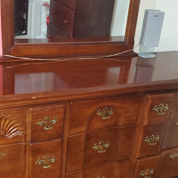 Room - Picture 3 of 3